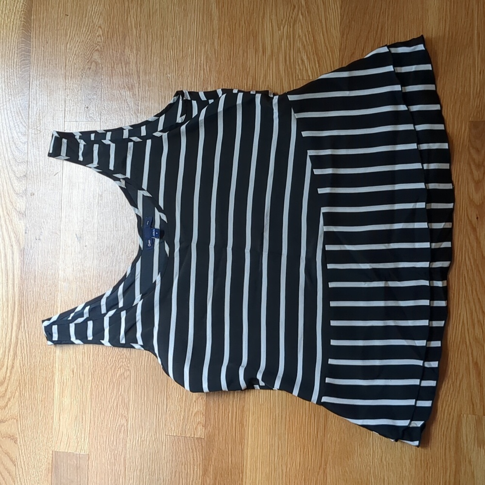 Gap sleeveless peplum striped top